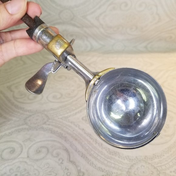 Antique Arnold February 1927 Patent Ice Cream Scoop As-Is for Repairs Racine WI - Picture 2 of 5